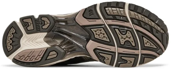 Asics Gel Kayano Brown